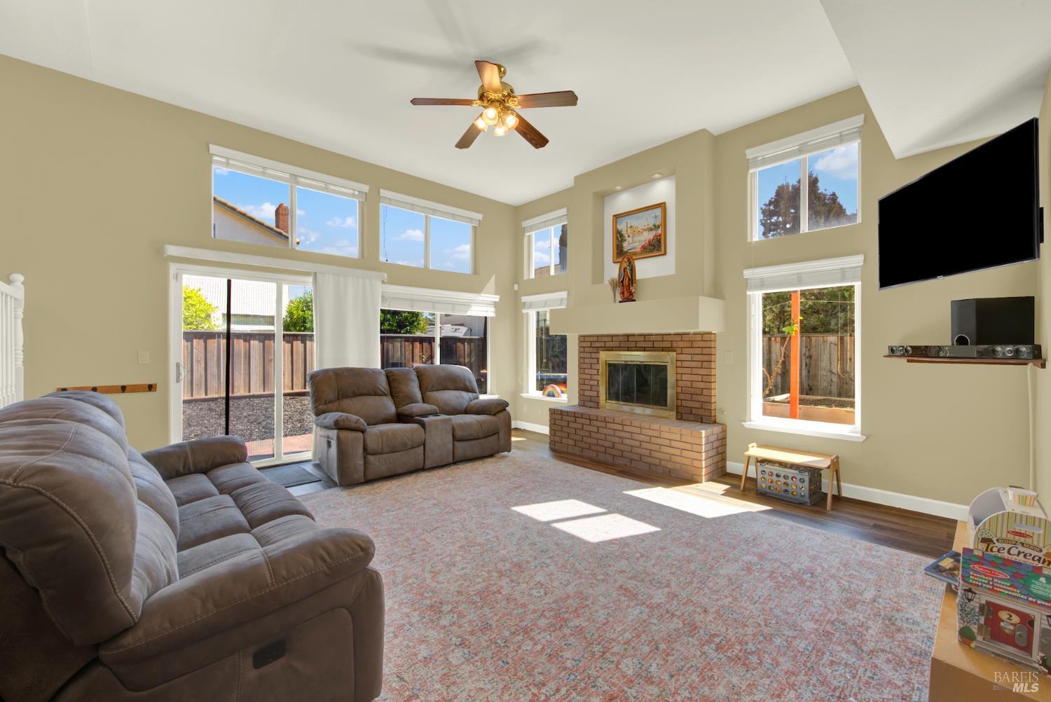 113 Deerglen Circle Vacaville CA 95687