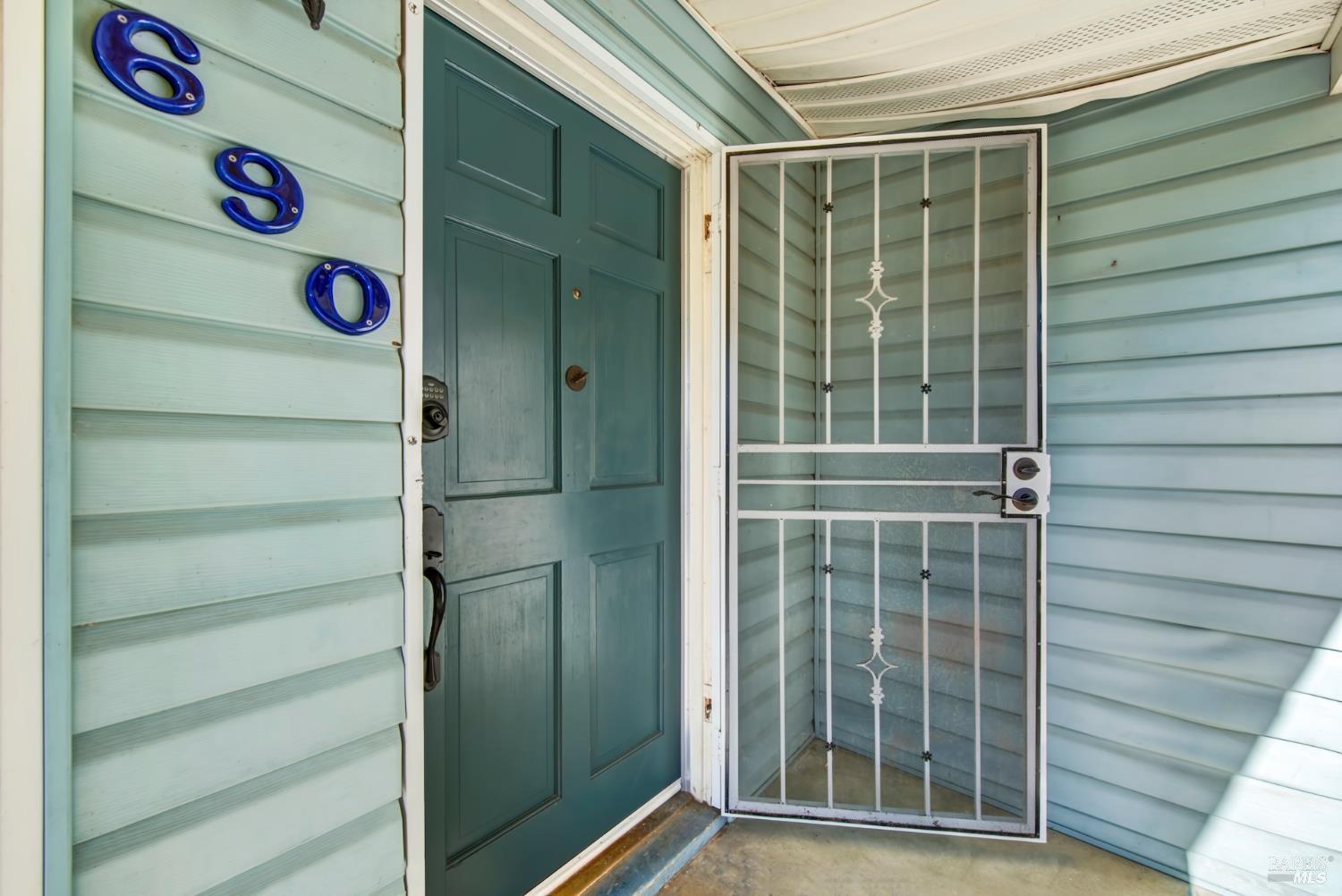 690 Camellia Way Vacaville CA 95688