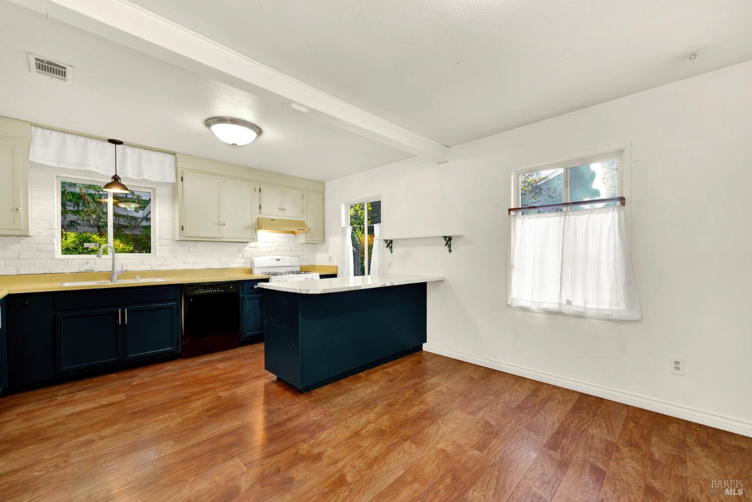 690 Camellia Way Vacaville CA 95688