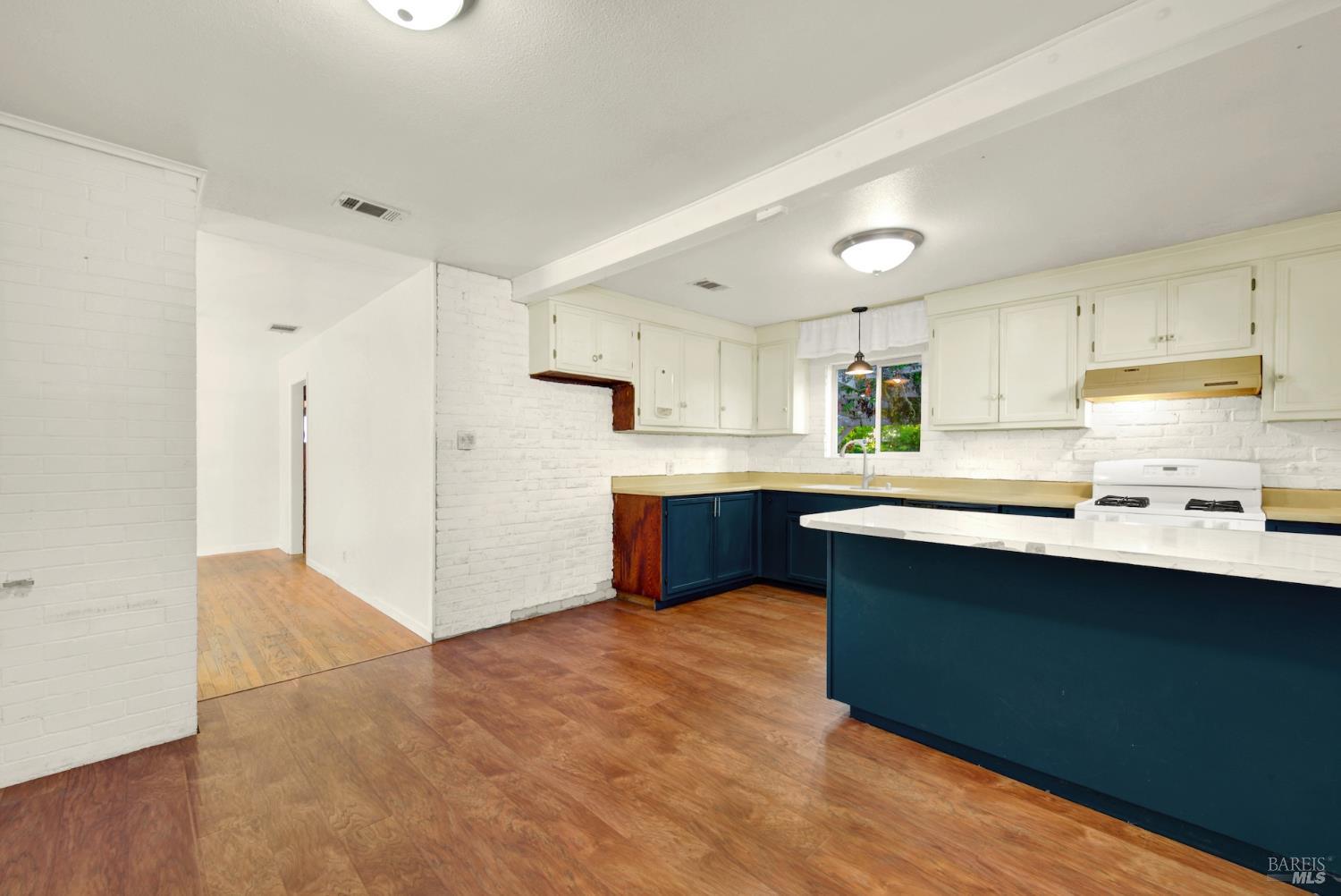 690 Camellia Way Vacaville CA 95688
