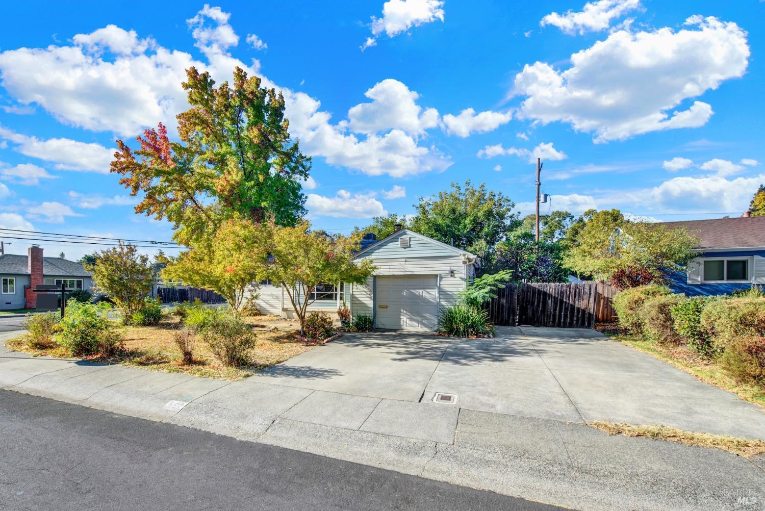 690 Camellia Way Vacaville CA 95688