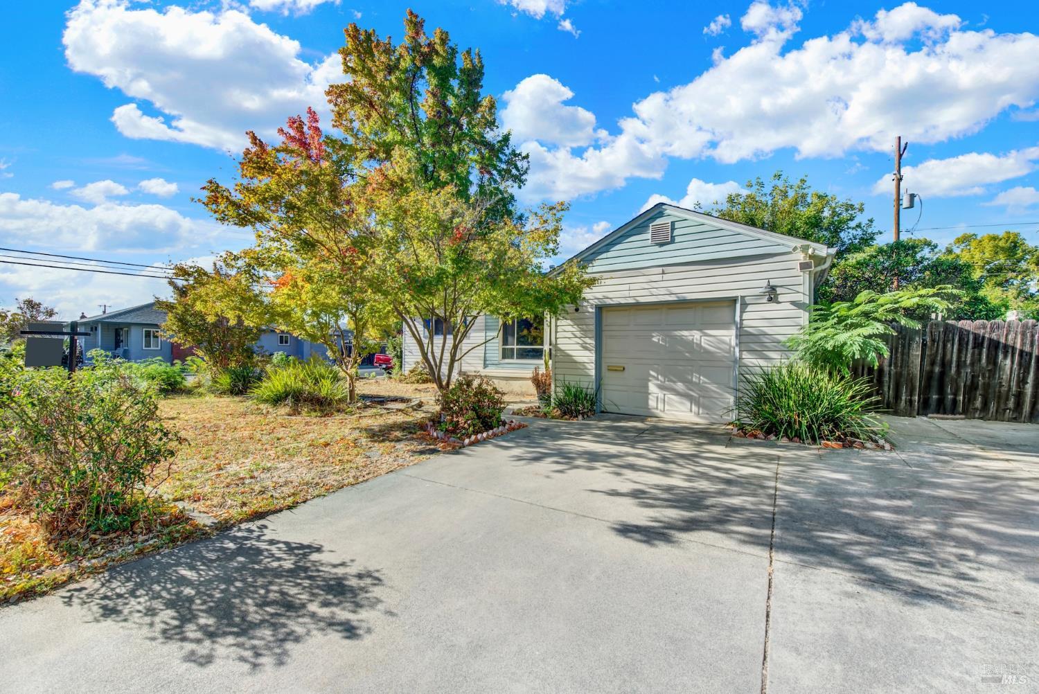 690 Camellia Way Vacaville CA 95688