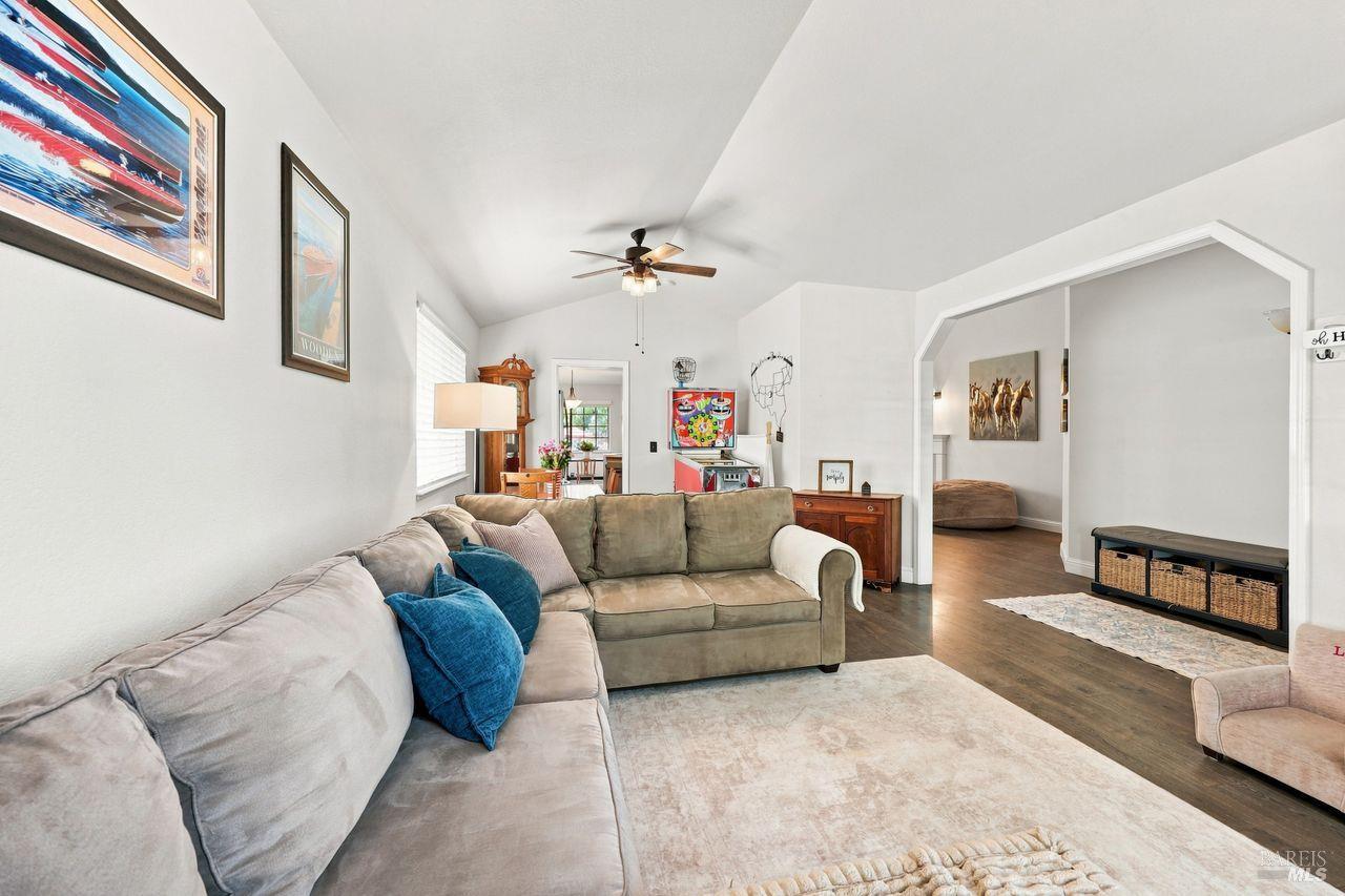 2173 Erika Street Santa Rosa CA 95403