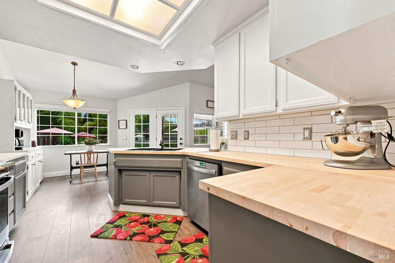2173 Erika Street Santa Rosa CA 95403