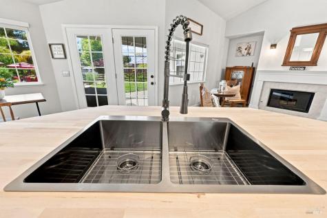 2173 Erika Street Santa Rosa CA 95403