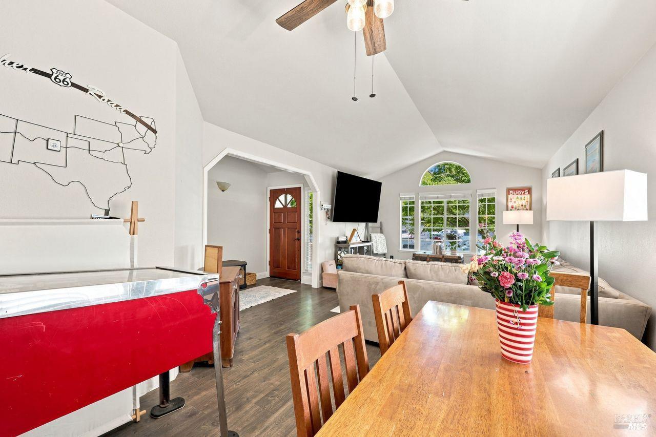 2173 Erika Street Santa Rosa CA 95403