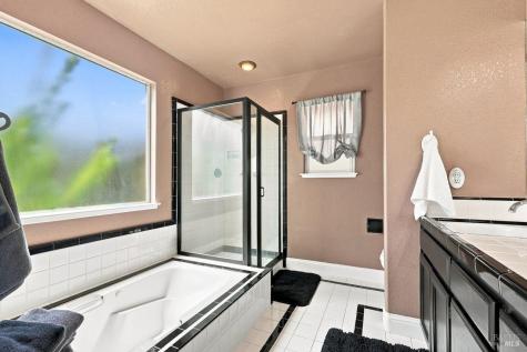 2173 Erika Street Santa Rosa CA 95403