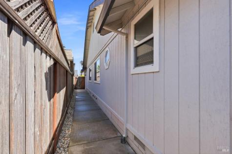 2173 Erika Street Santa Rosa CA 95403