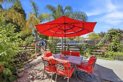 2173 Erika Street Santa Rosa CA 95403