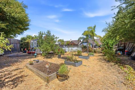 2173 Erika Street Santa Rosa CA 95403