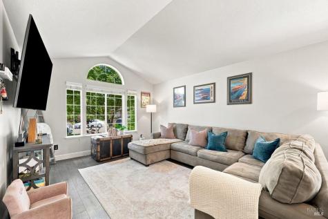 2173 Erika Street Santa Rosa CA 95403