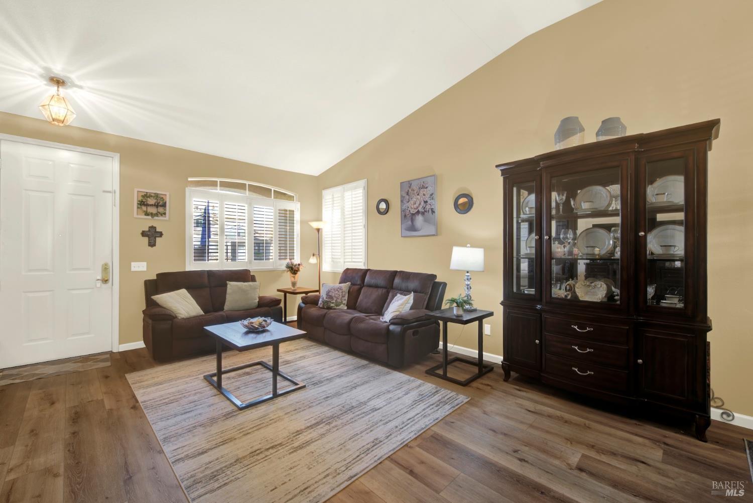 161 Currant Lane Vacaville CA 95687