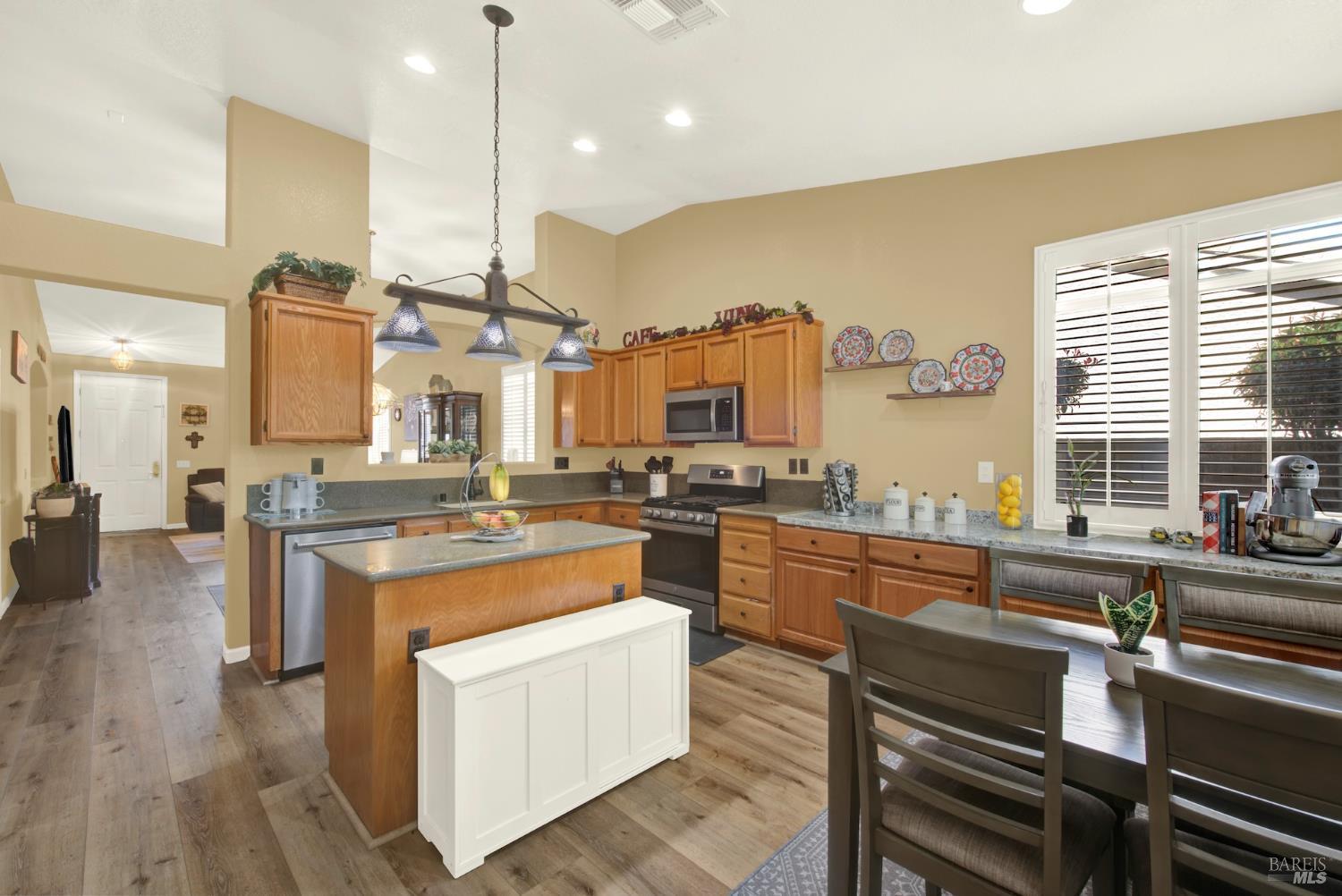 161 Currant Lane Vacaville CA 95687