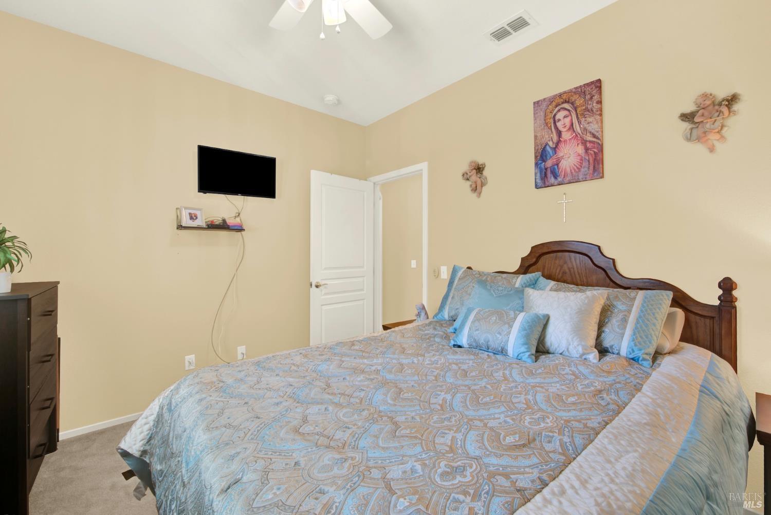 161 Currant Lane Vacaville CA 95687