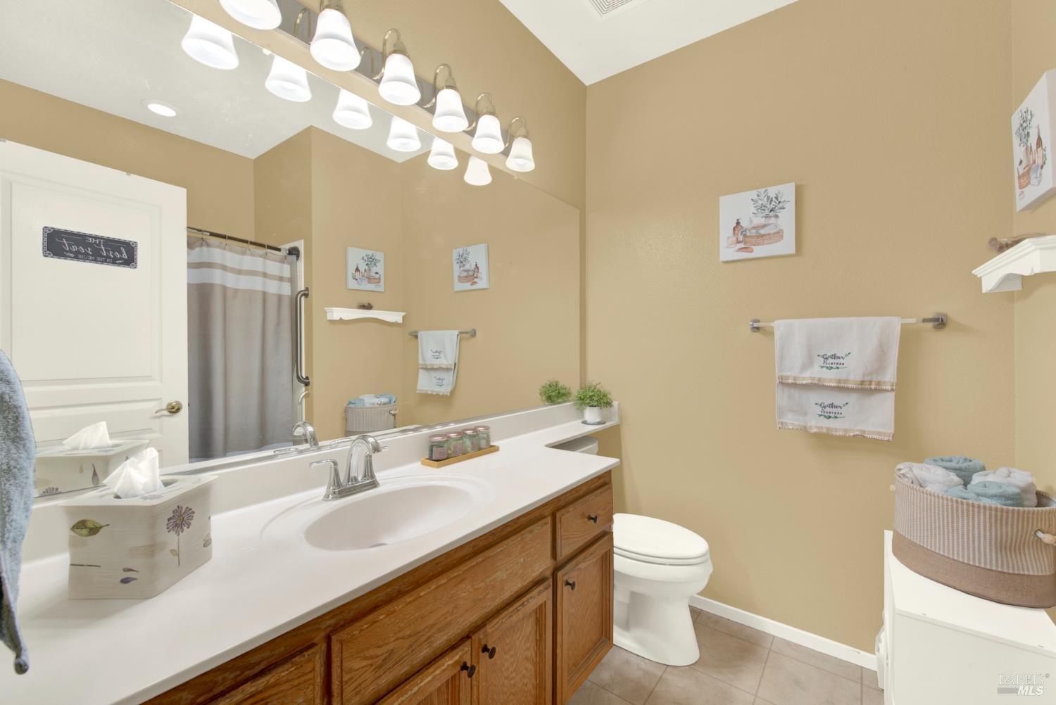 161 Currant Lane Vacaville CA 95687