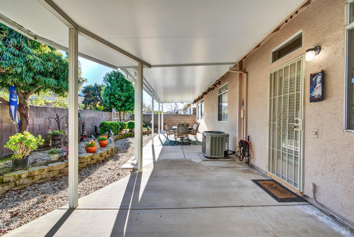 161 Currant Lane Vacaville CA 95687