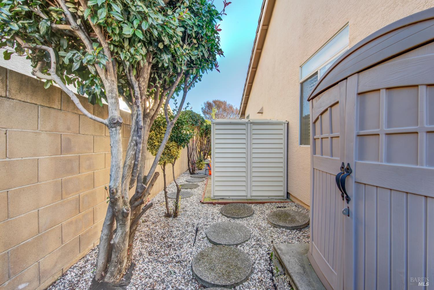 161 Currant Lane Vacaville CA 95687