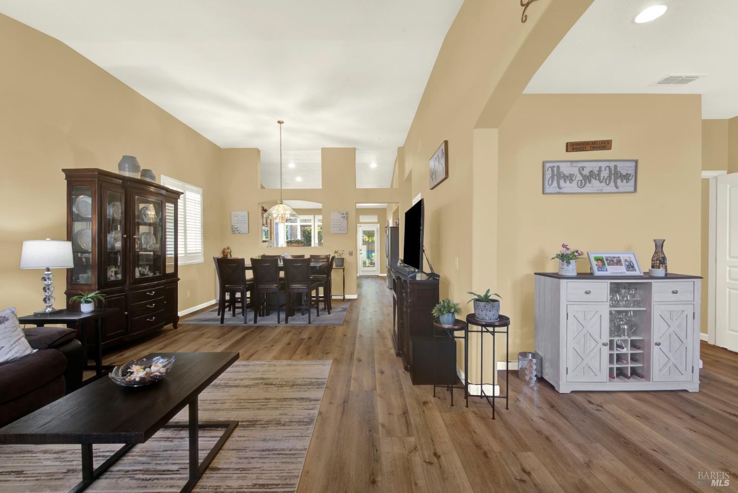 161 Currant Lane Vacaville CA 95687