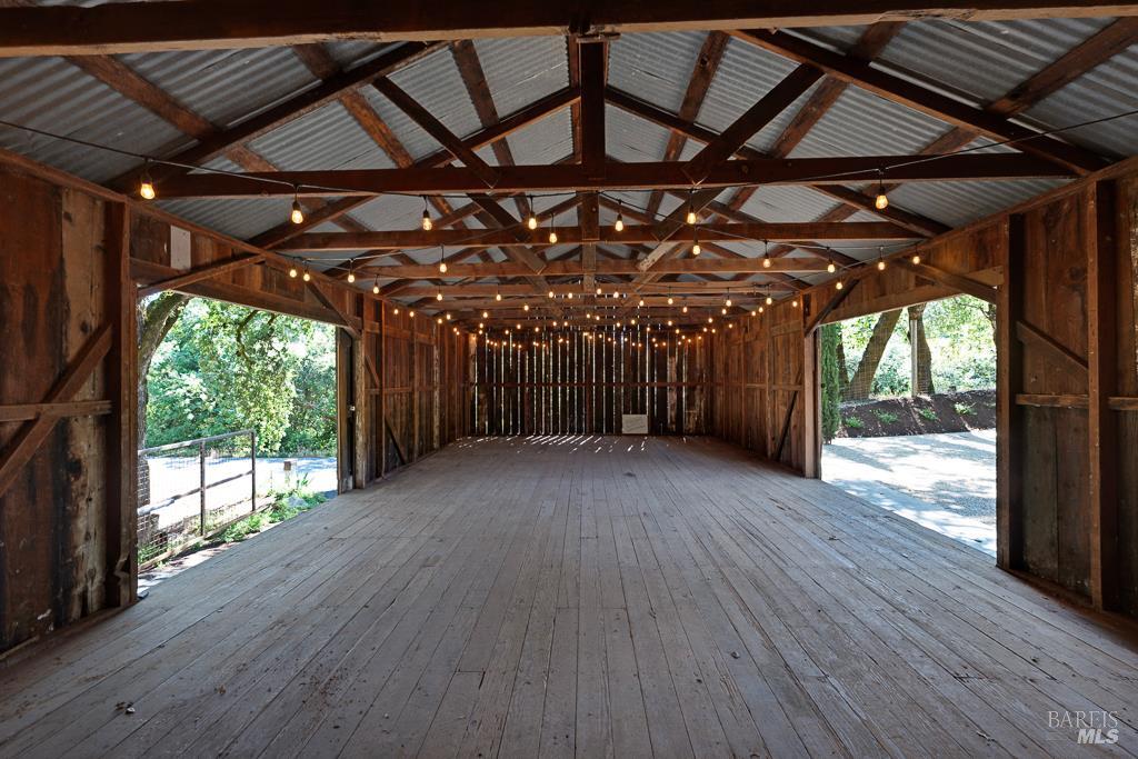 10533 Westside Road Healdsburg CA 95448