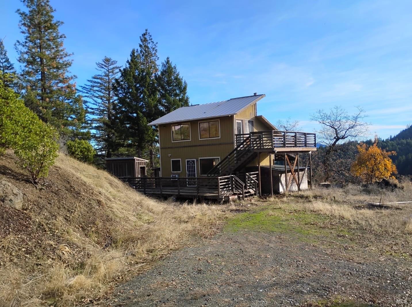 7601 Simmerly Road Laytonville CA 95454