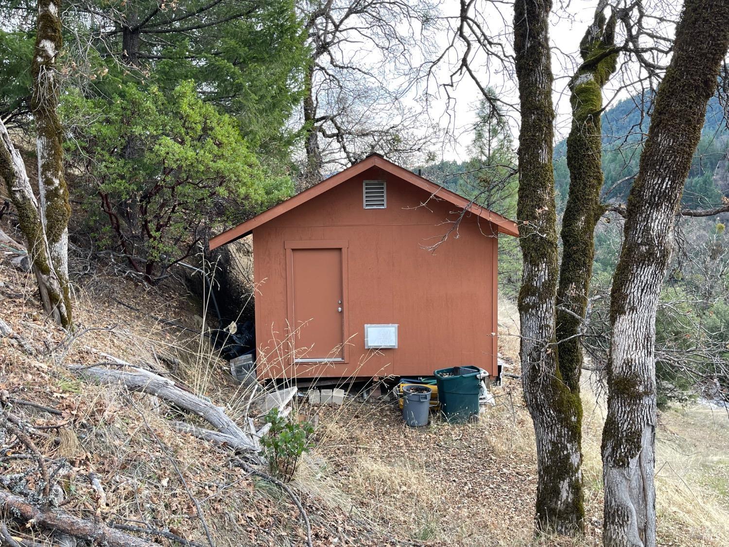 7601 Simmerly Road Laytonville CA 95454