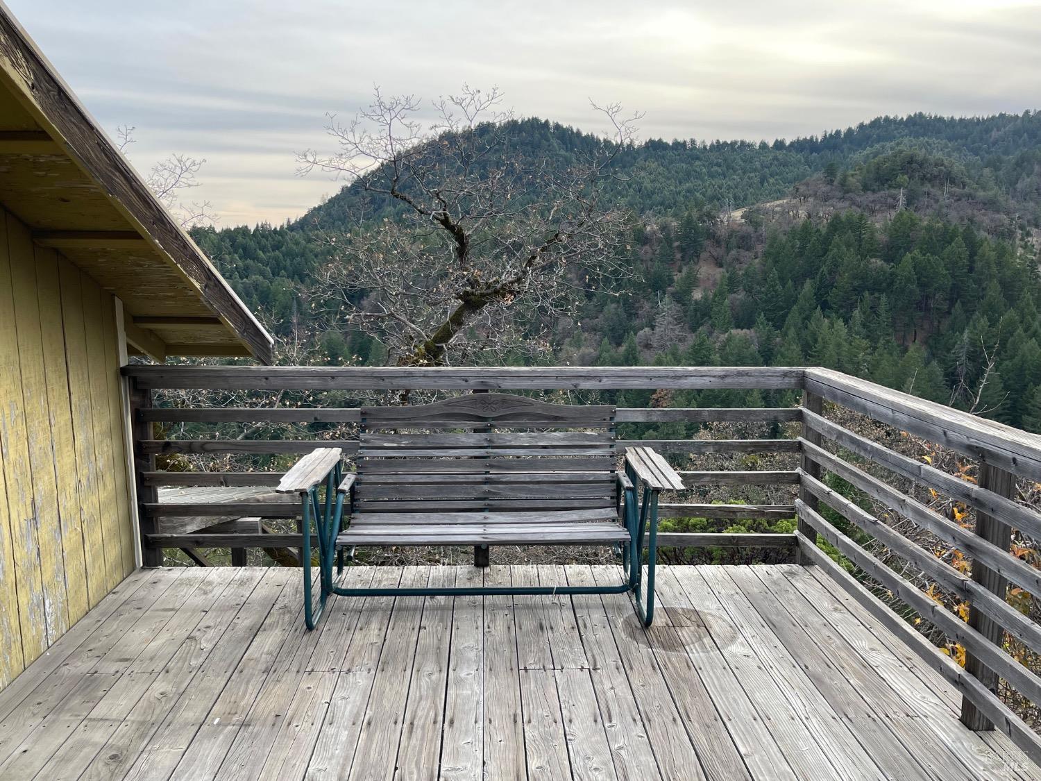 7601 Simmerly Road Laytonville CA 95454