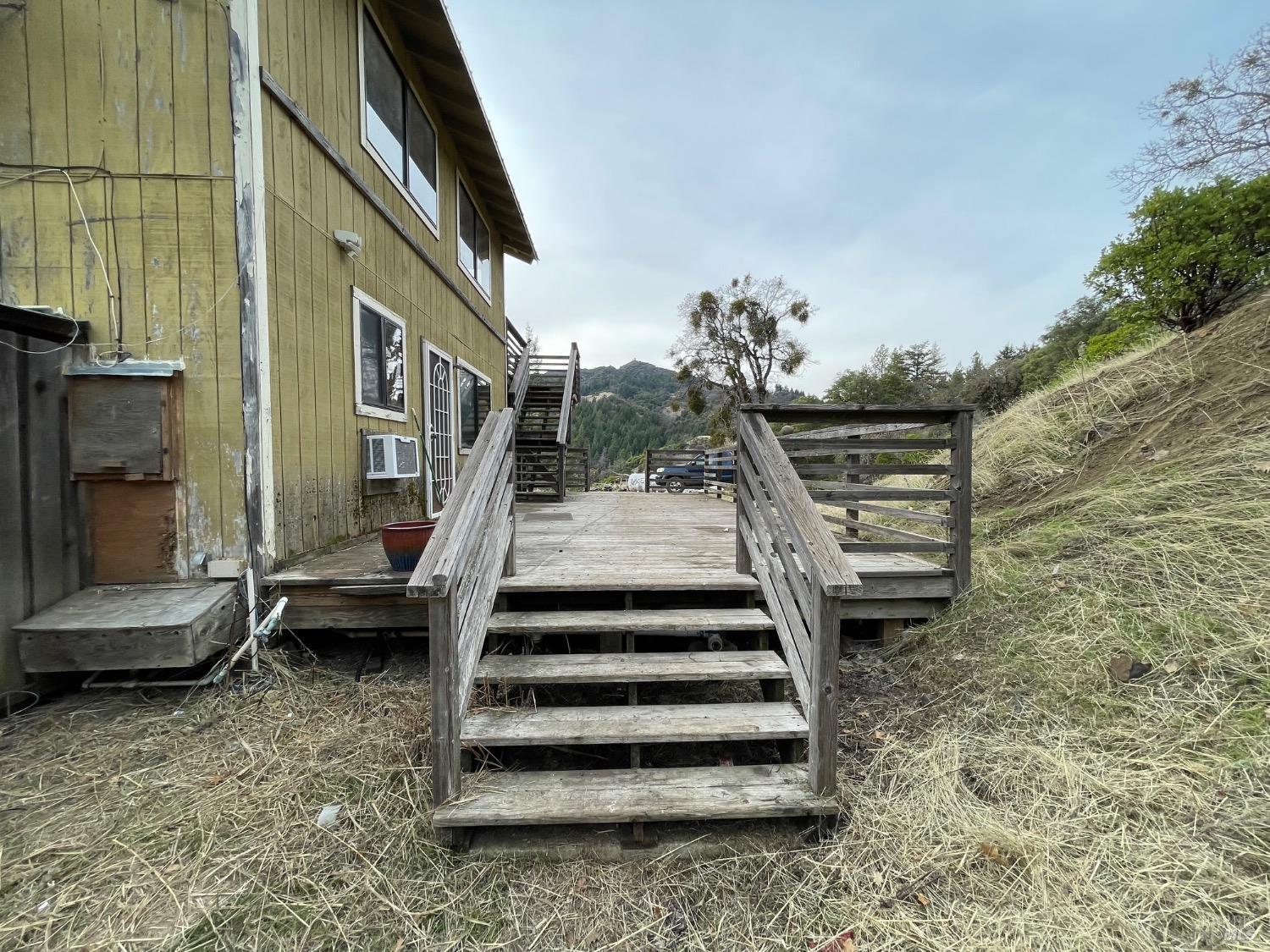 7601 Simmerly Road Laytonville CA 95454