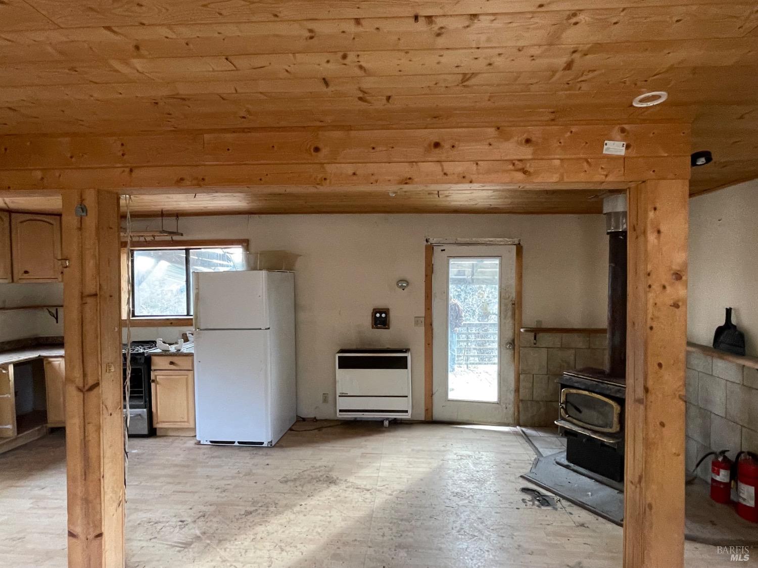 7601 Simmerly Road Laytonville CA 95454