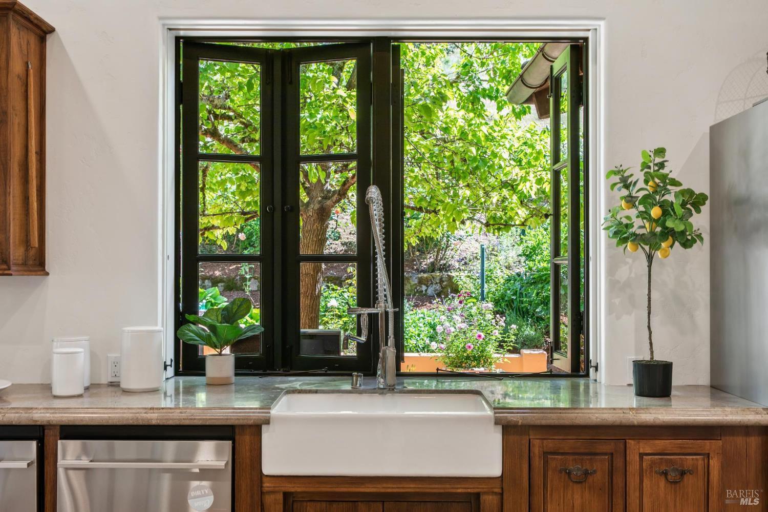 391 Crystal Springs Road St. Helena CA 94574