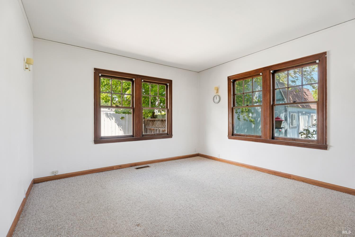 132 E Valley Street Willits CA 95490
