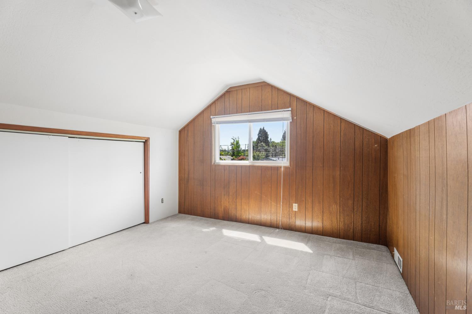 132 E Valley Street Willits CA 95490