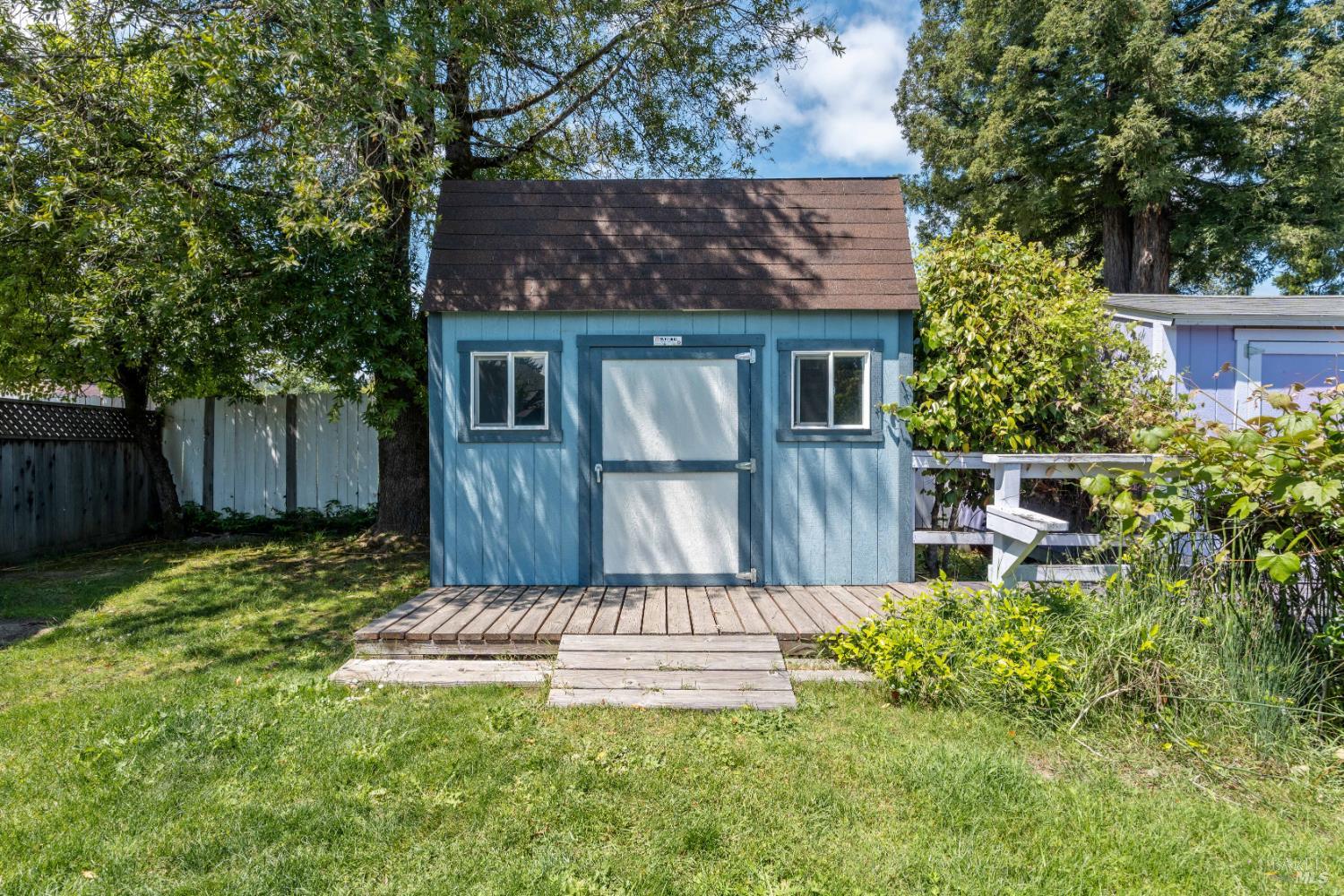 132 E Valley Street Willits CA 95490
