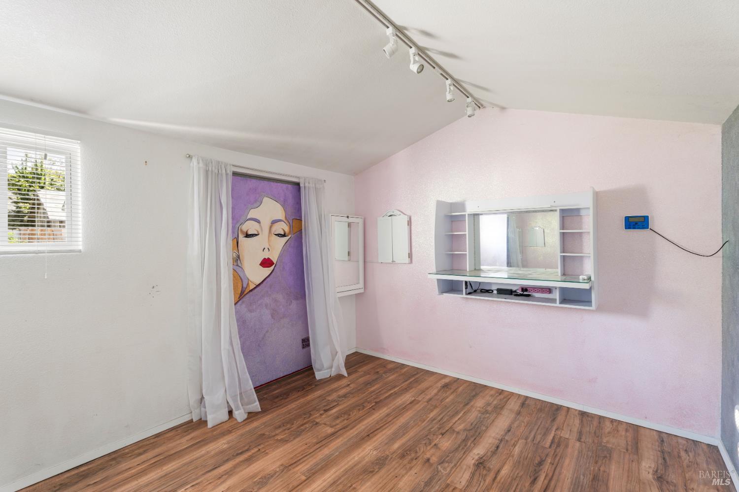 132 E Valley Street Willits CA 95490