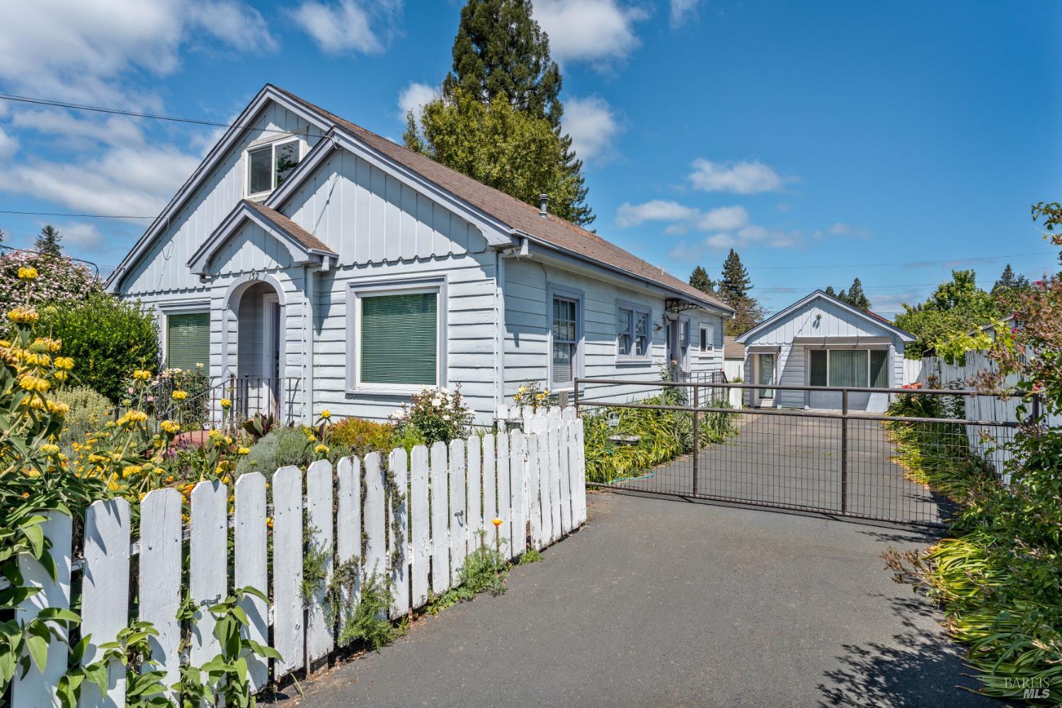 132 E Valley Street Willits CA 95490