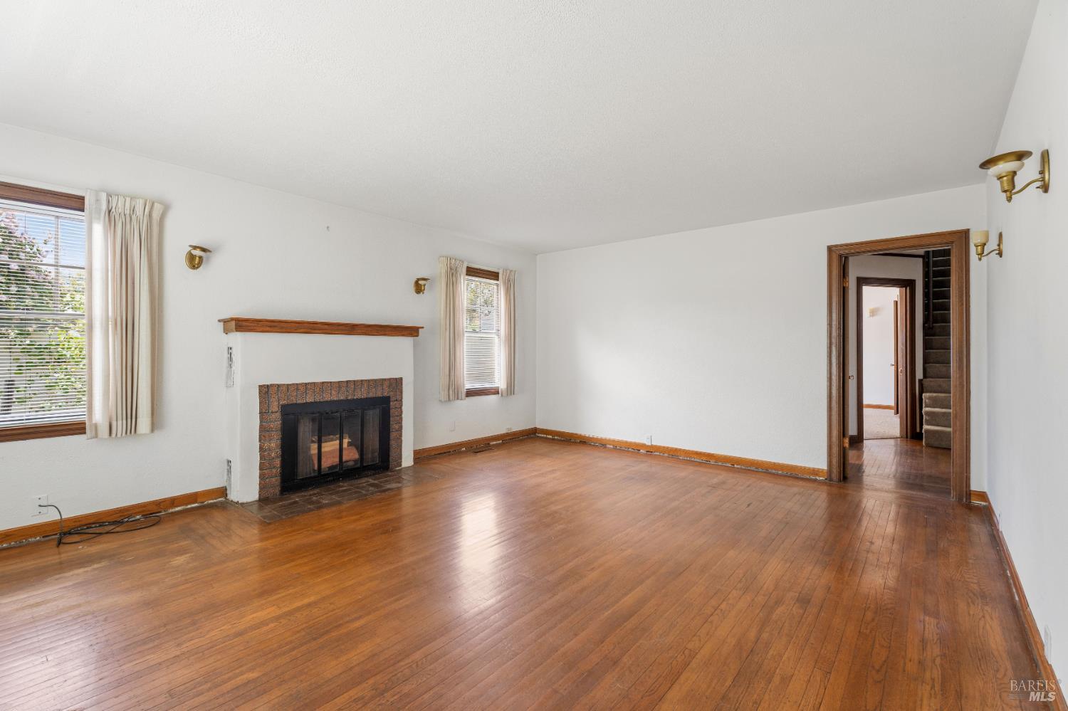 132 E Valley Street Willits CA 95490