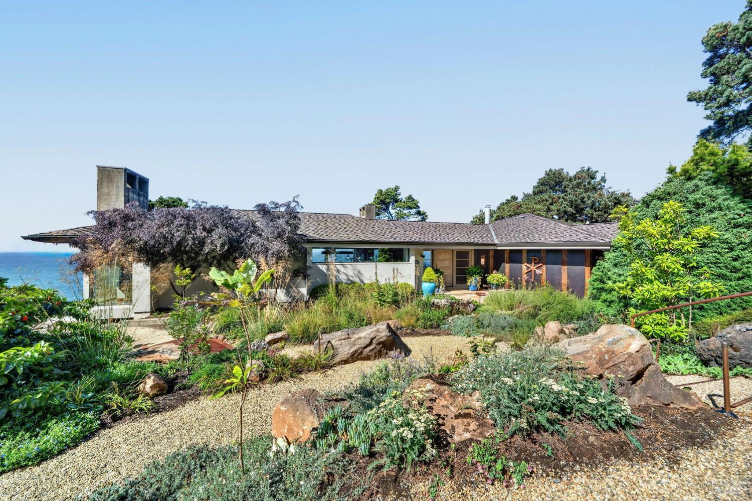 5540 N Highway 1 Little River CA 95456