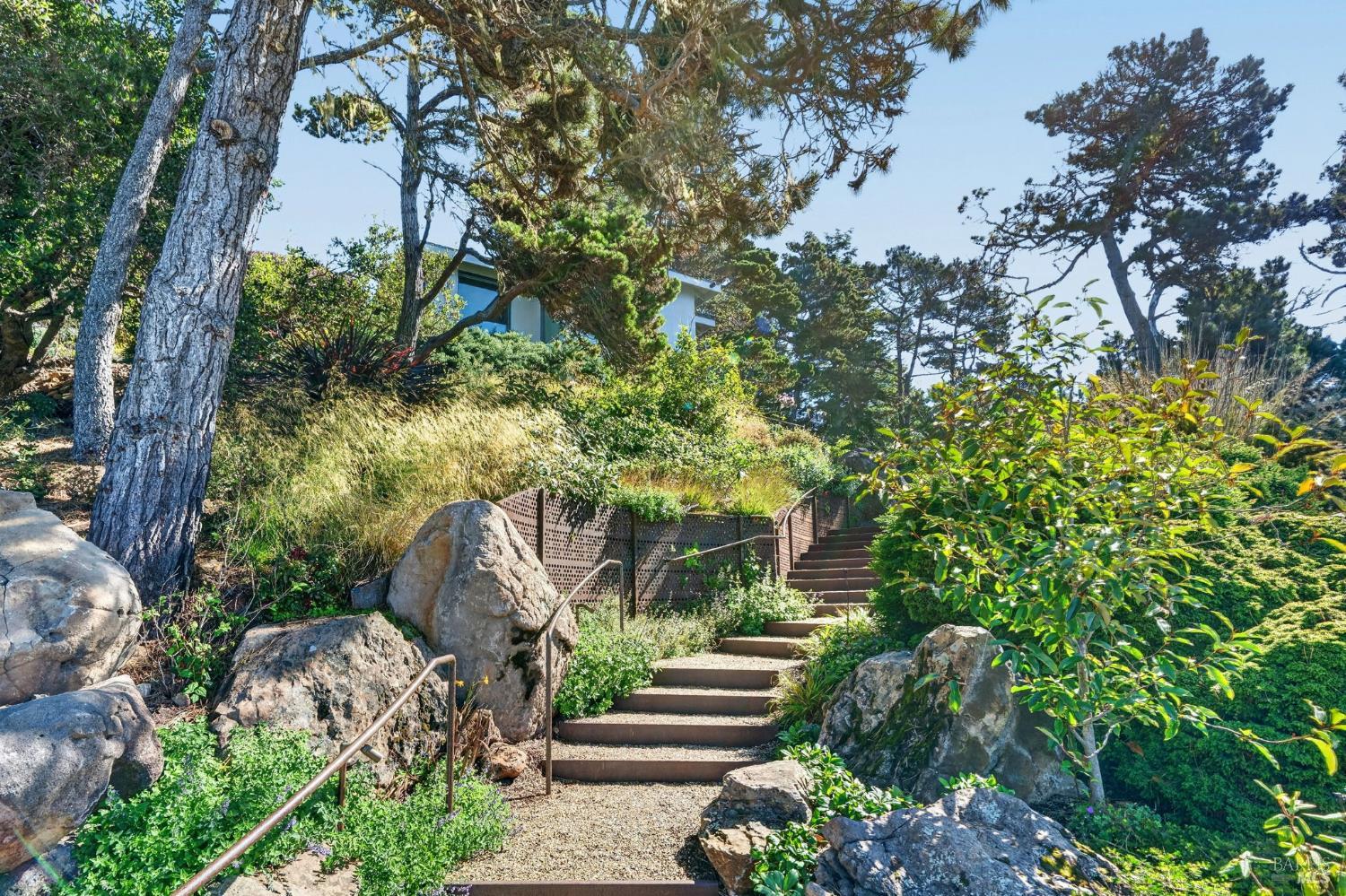 5540 N Highway 1 Little River CA 95456