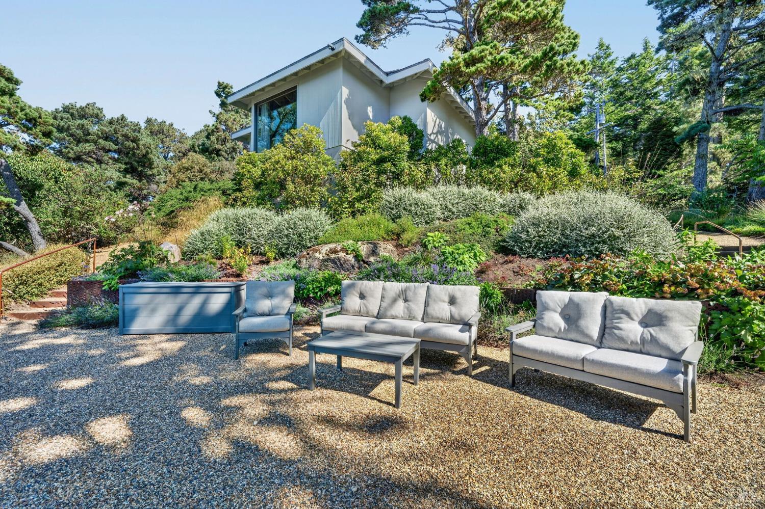 5540 N Highway 1 Little River CA 95456
