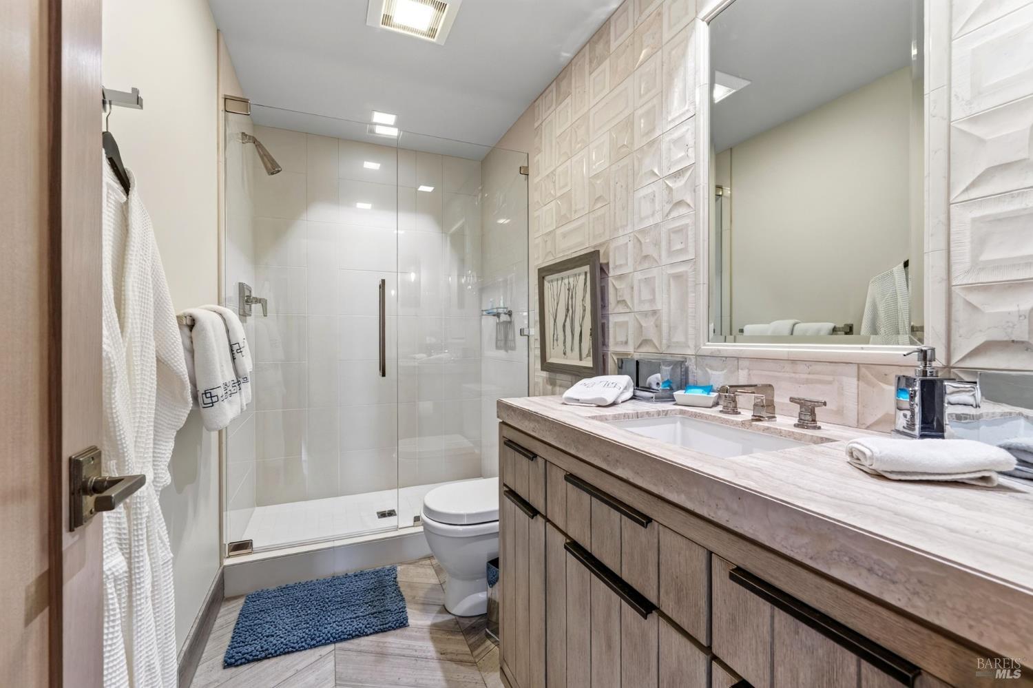 5540 N Highway 1 Little River CA 95456