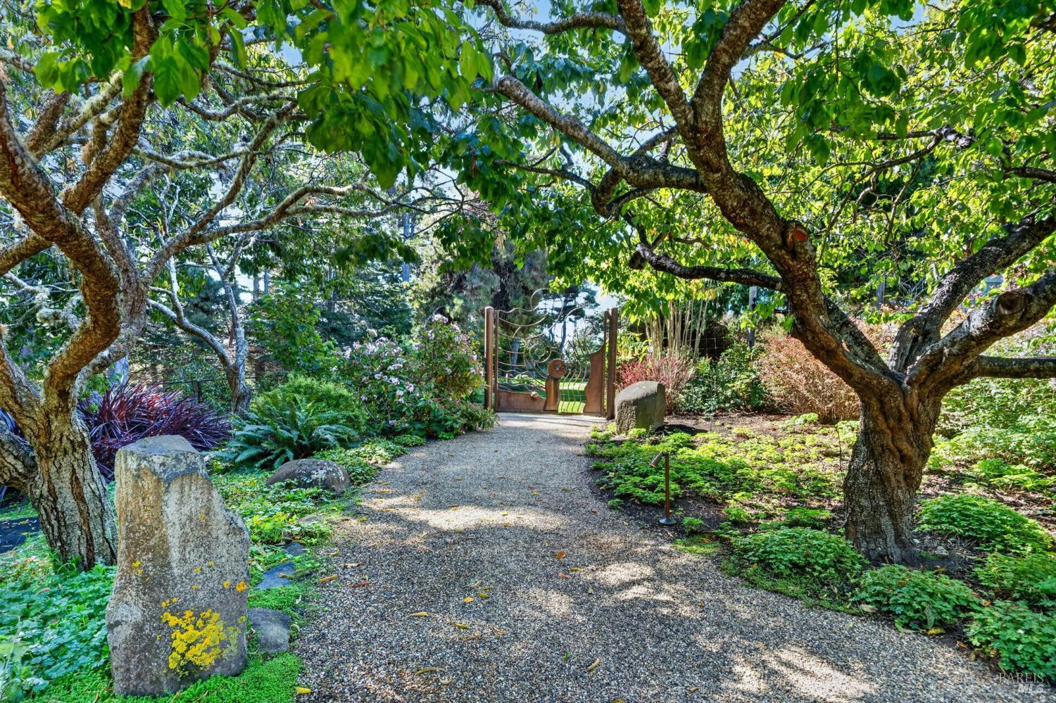 5540 N Highway 1 Little River CA 95456