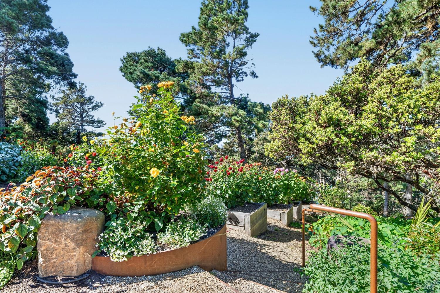 5540 N Highway 1 Little River CA 95456
