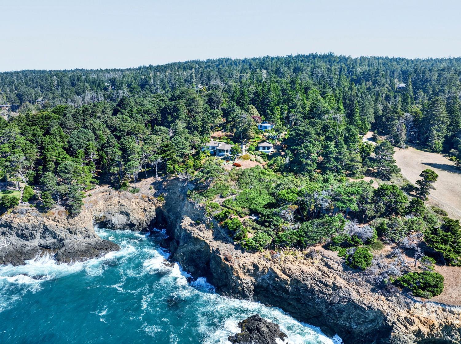 5540 N Highway 1 Little River CA 95456