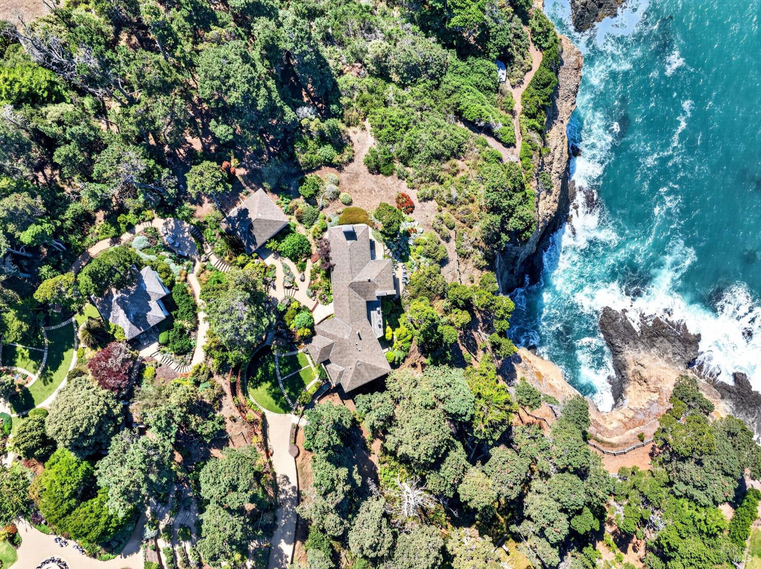 5540 N Highway 1 Little River CA 95456