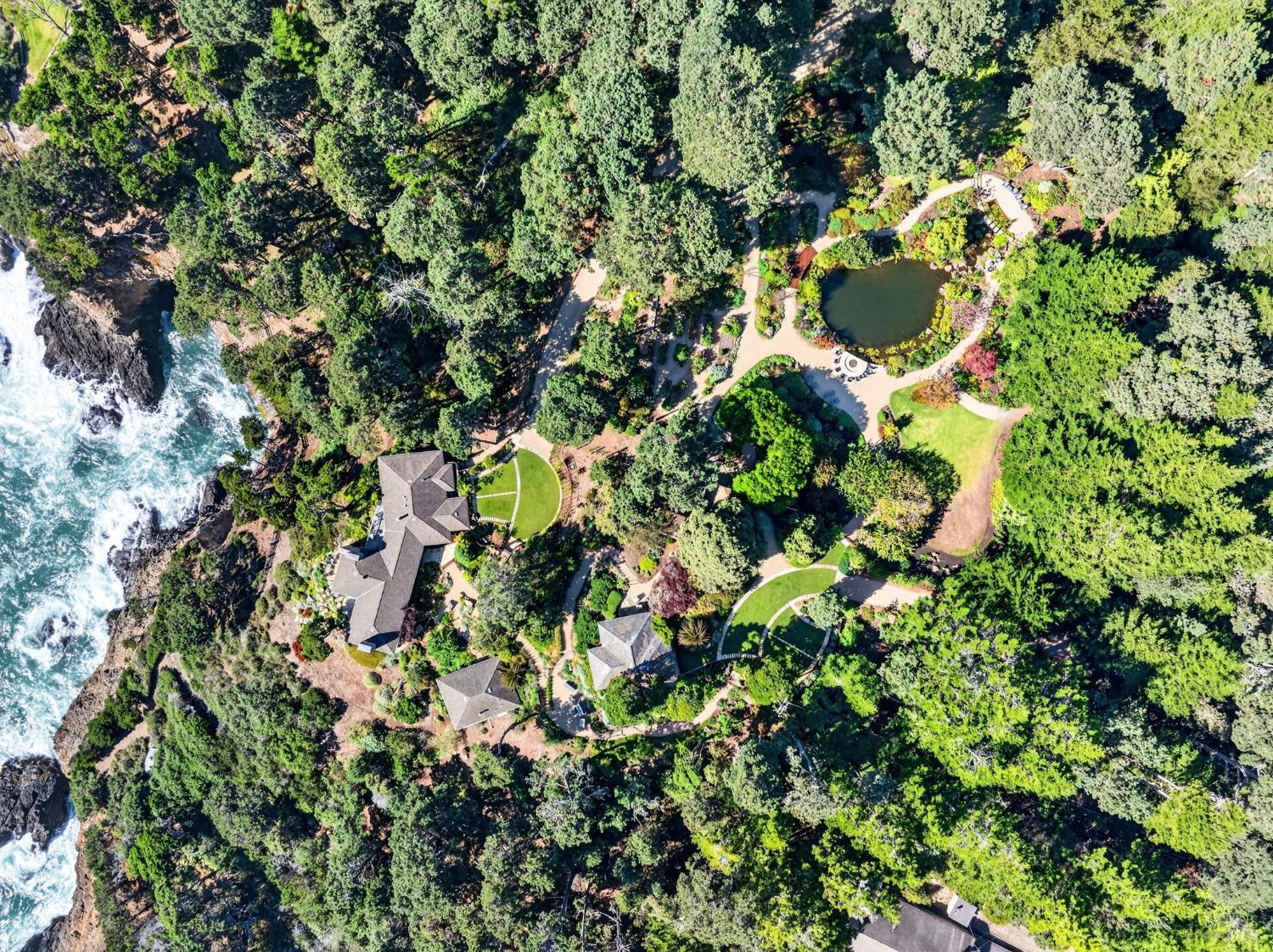5540 N Highway 1 Little River CA 95456