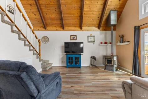 166 Davis Lane Penngrove CA 94951