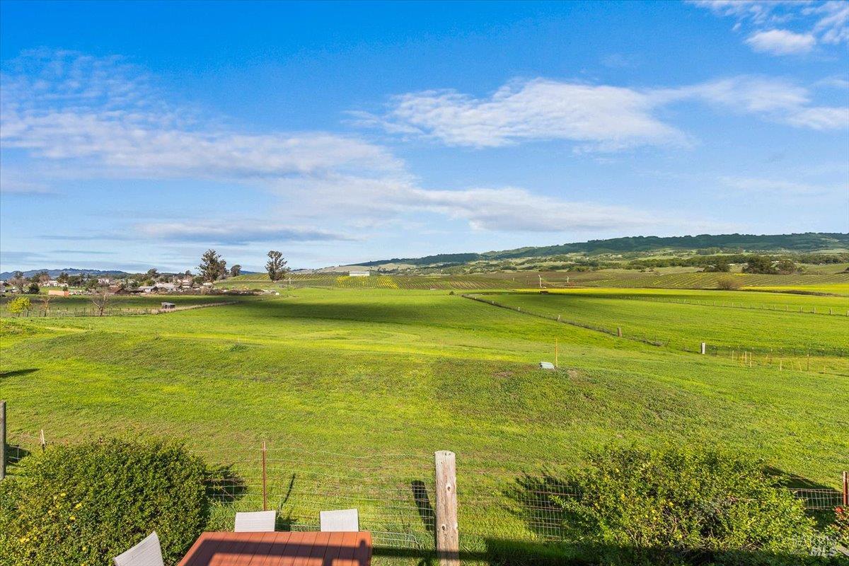 166 Davis Lane Penngrove CA 94951