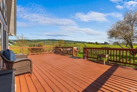 166 Davis Lane Penngrove CA 94951