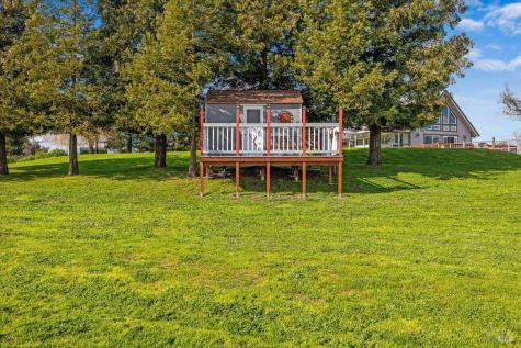 166 Davis Lane Penngrove CA 94951