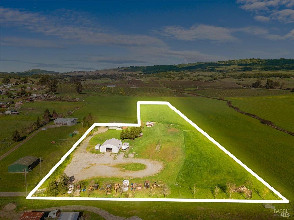 166 Davis Lane Penngrove CA 94951