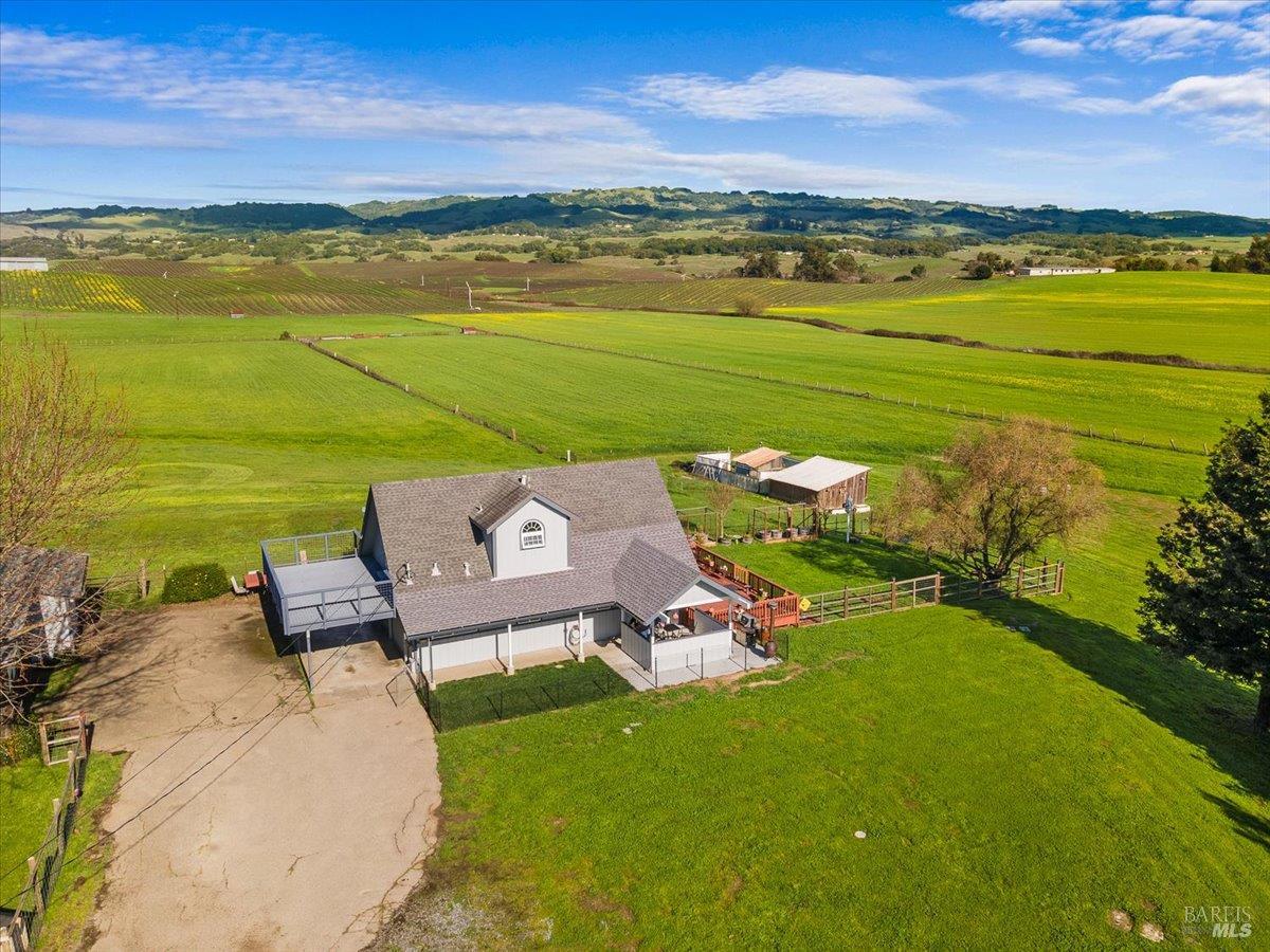 166 Davis Lane Penngrove CA 94951